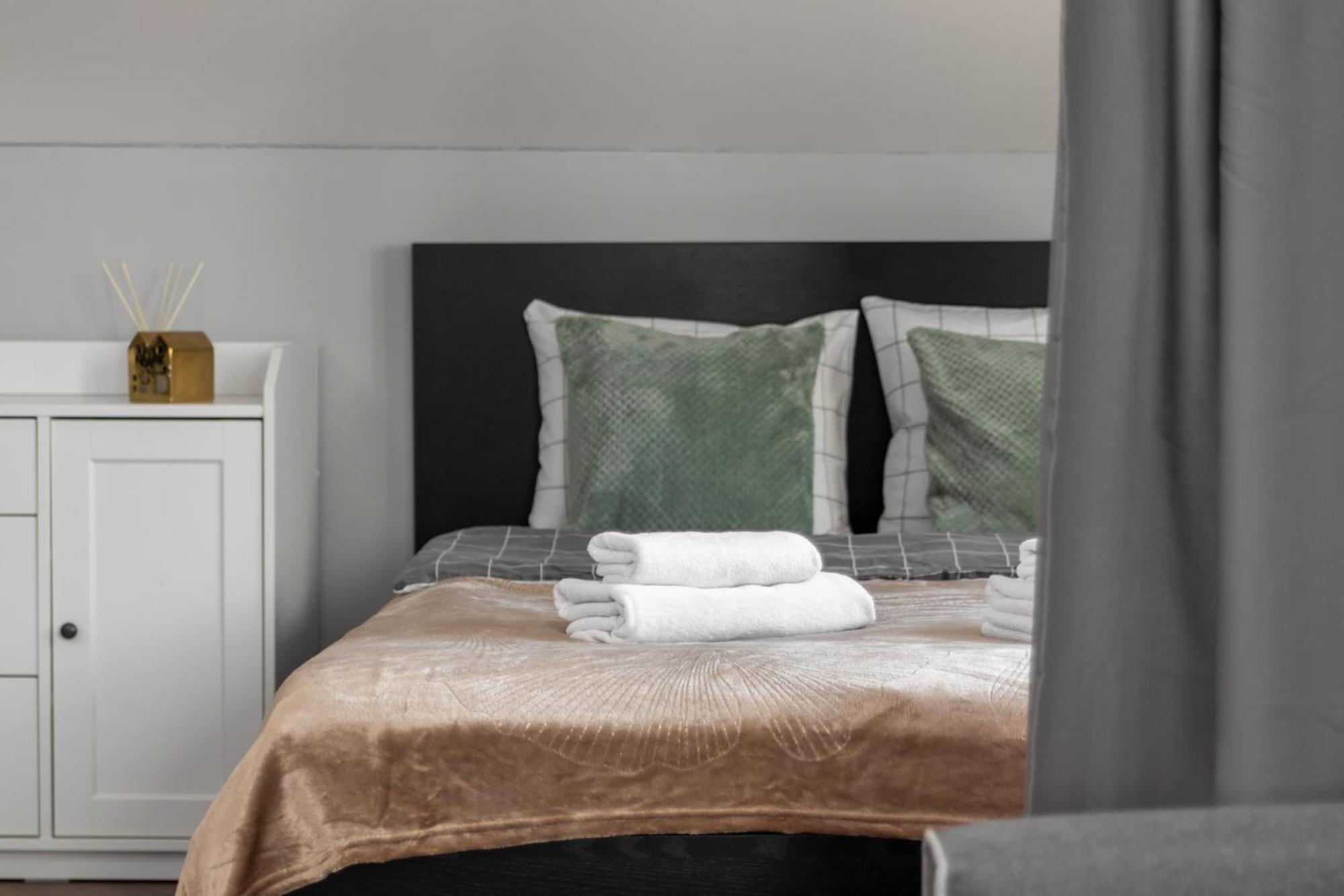 Close-Ga- Cozy Apartments - Marcinkowskiego Varşova Dış mekan fotoğraf